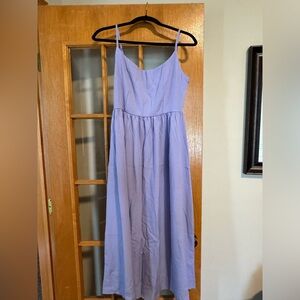 Amazon light purple midi dress size medium.